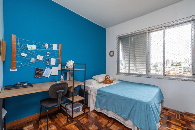 Imagem Imóvel com 3 Quartos à Venda, 110 m² em Rio Branco - Porto Alegre Imagem Imóvel com 3 Quartos à Venda, 110 m² em Rio Branco - Porto Alegre