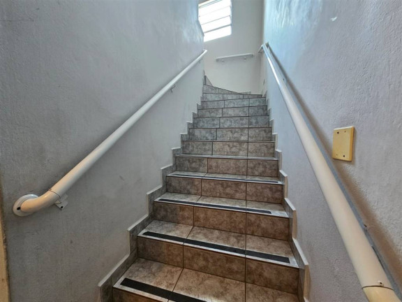 Imagem Kitnet à Venda, 10 m² em Boqueirao - Praia Grande Imagem Kitnet à Venda, 10 m² em Boqueirao - Praia Grande