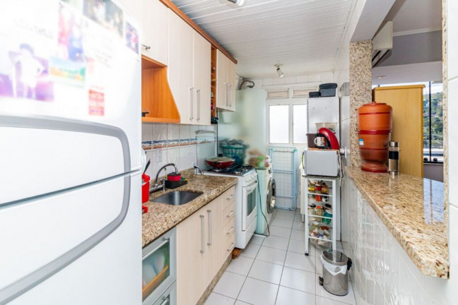 Imagem Imóvel com 2 Quartos à Venda, 55 m² em Cavalhada - Porto Alegre Imagem Imóvel com 2 Quartos à Venda, 55 m² em Cavalhada - Porto Alegre