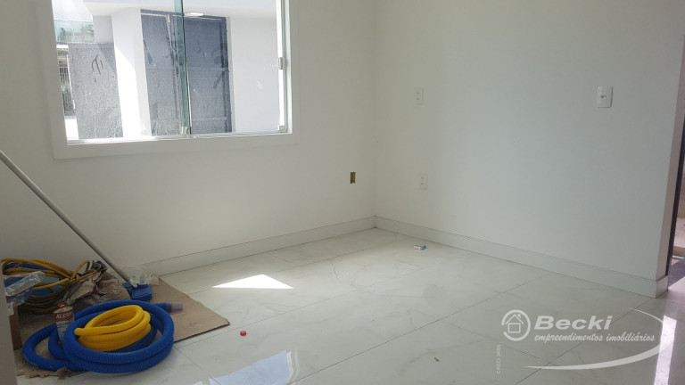 Imagem Casa com 2 Quartos para Alugar, 80 m² em Fátima - Joinville Imagem Casa com 2 Quartos para Alugar, 80 m² em Fátima - Joinville
