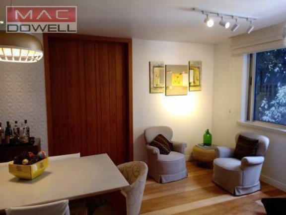 Imagem Apartamento com 3 Quartos à Venda, 172 m² em Leme / Rio De Janeiro / Rj - Rio De Janeiro Imagem Apartamento com 3 Quartos à Venda, 172 m² em Leme / Rio De Janeiro / Rj - Rio De Janeiro