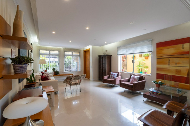 Imagem Sobrado com 3 Quartos à Venda, 318 m² em Vila Guarani (z Sul) - São Paulo Imagem Sobrado com 3 Quartos à Venda, 318 m² em Vila Guarani (z Sul) - São Paulo