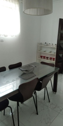 Imagem Casa com 4 Quartos à Venda, 200 m² em Boqueirão - Santos