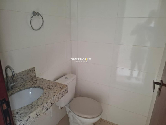 Imagem Casa com 3 Quartos à Venda, 200 m² Imagem Casa com 3 Quartos à Venda, 200 m²