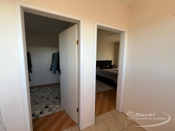 Imagem Casa com 4 Quartos à Venda, 219 m² em Floresta - Joinville Imagem Casa com 4 Quartos à Venda, 219 m² em Floresta - Joinville