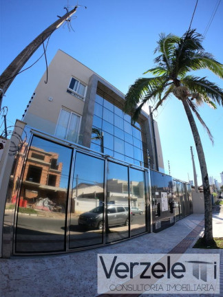 Imagem Casa com 3 Quartos à Venda, 180 m² em Centro - Balneário Camboriú Imagem Casa com 3 Quartos à Venda, 180 m² em Centro - Balneário Camboriú