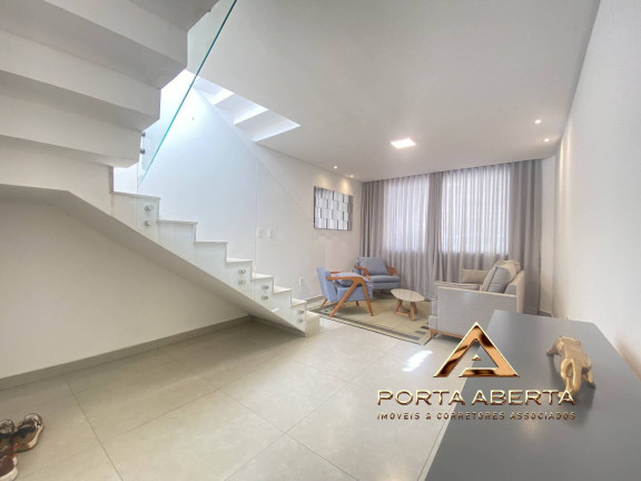 Imagem Casa com 3 Quartos à Venda, 178 m² em Cidade Nova - Santana Do Paraíso