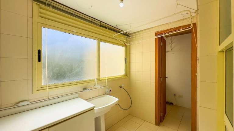 Imagem Imóvel com 3 Quartos à Venda, 117 m² em Higienópolis - Porto Alegre Imagem Imóvel com 3 Quartos à Venda, 117 m² em Higienópolis - Porto Alegre