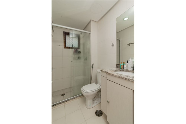 Imagem Imóvel com 2 Quartos à Venda, em Higienópolis - Porto Alegre Imagem Imóvel com 2 Quartos à Venda, em Higienópolis - Porto Alegre