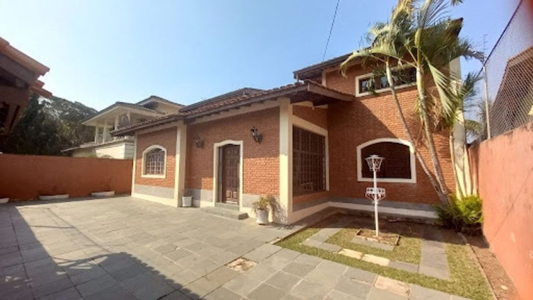 Imagem Casa com 8 Quartos à Venda, 300 m² em Morumbi - Atibaia Imagem Casa com 8 Quartos à Venda, 300 m² em Morumbi - Atibaia