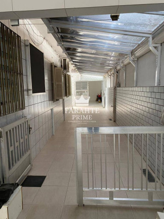 Casa com 3 Quartos à Venda, 330 m² em Ponta Da Praia - Santos