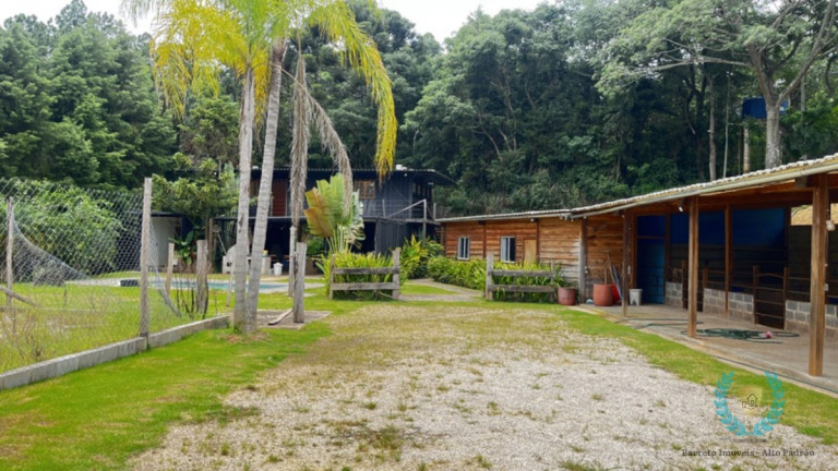 Casa de Condomínio com 5 Quartos à Venda, 250 m² em Saboó - São Roque