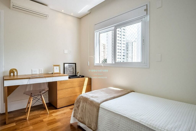 Imagem Apartamento com 4 Quartos à Venda, 215 m² em Moema - São Paulo