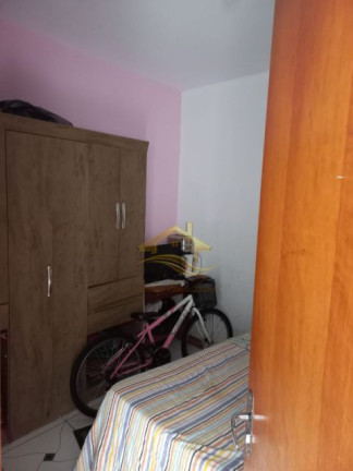 Imagem Imóvel com 3 Quartos à Venda, 80 m² em Jardim Pequena Londres - Londrina