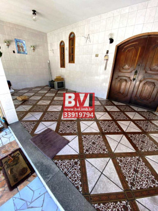 Imagem Casa com 3 Quartos à Venda, 373 m² em Rocha Miranda - Rio De Janeiro