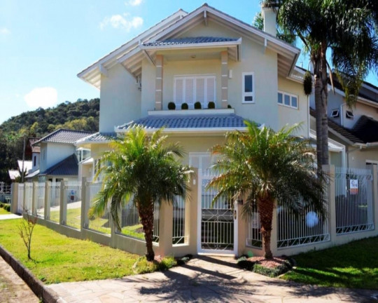 Imagem Imóvel com 4 Quartos à Venda, 234 m² em Pousada Da Neve - Nova Petrópolis Imagem Imóvel com 4 Quartos à Venda, 234 m² em Pousada Da Neve - Nova Petrópolis
