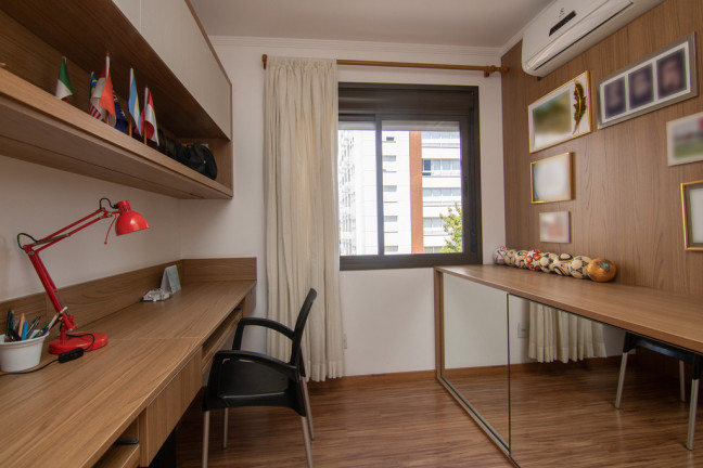 Imagem Apartamento com 2 Quartos à Venda, 73 m² em Petrópolis - Porto Alegre