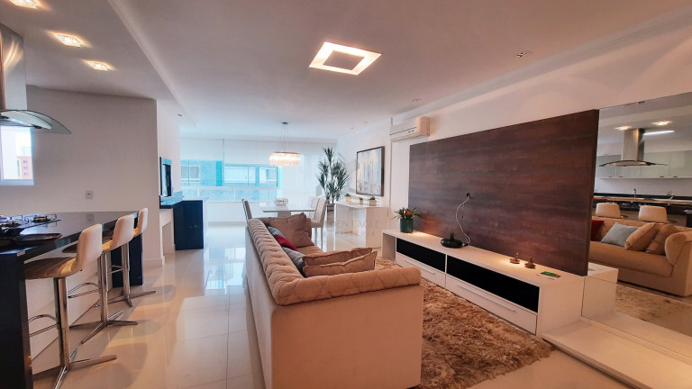 Imagem Apartamento com 3 Quartos à Venda, 256 m² em Centro - Balneário Camboriú Imagem Apartamento com 3 Quartos à Venda, 256 m² em Centro - Balneário Camboriú