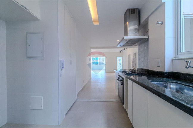 Imagem Apartamento com 3 Quartos à Venda, 133 m² em Copacabana - Rio De Janeiro Imagem Apartamento com 3 Quartos à Venda, 133 m² em Copacabana - Rio De Janeiro