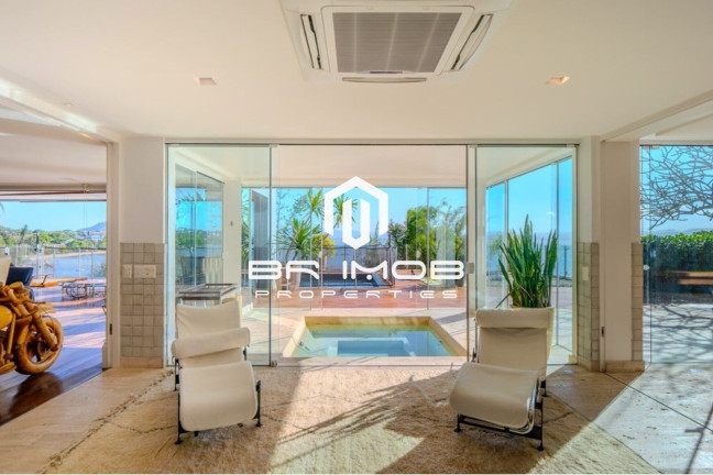 Imagem Casa com 6 Quartos à Venda, 1.093 m² em Cacupé - Florianópolis Imagem Casa com 6 Quartos à Venda, 1.093 m² em Cacupé - Florianópolis