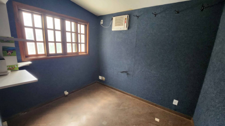 Imagem Casa com 3 Quartos à Venda, 352 m² em Jd. Estoril - Bauru Imagem Casa com 3 Quartos à Venda, 352 m² em Jd. Estoril - Bauru