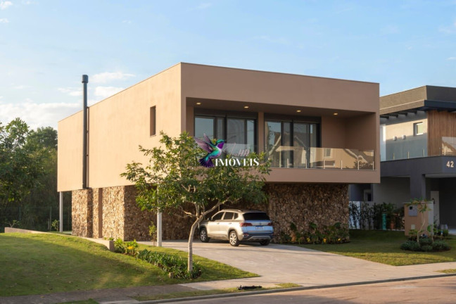 Imagem Casa de Condomínio com 4 Quartos à Venda, 330 m² em Vila Nova - Porto Alegre Imagem Casa de Condomínio com 4 Quartos à Venda, 330 m² em Vila Nova - Porto Alegre