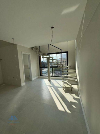 Imagem Loft com 1 Quarto à Venda, 46 m² em Centro - Florianópolis Imagem Loft com 1 Quarto à Venda, 46 m² em Centro - Florianópolis