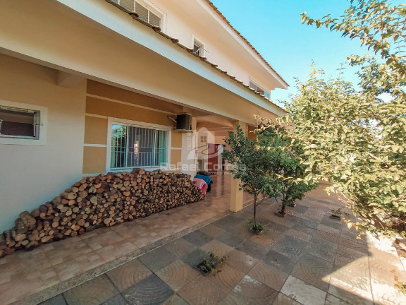 Imagem Sobrado com 3 Quartos à Venda, 345 m² em Salinas - Balneário Barra Do Sul Imagem Sobrado com 3 Quartos à Venda, 345 m² em Salinas - Balneário Barra Do Sul