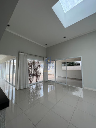 Imagem Casa com 3 Quartos à Venda, 250 m² em Jardim Santa Helena - Bragança Paulista