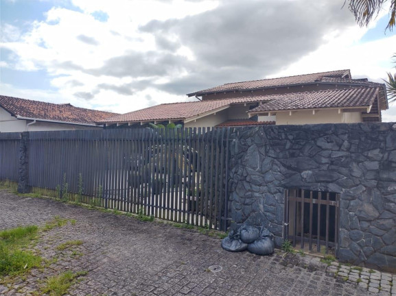 Imagem Casa com 5 Quartos à Venda, 400 m² em Saguaçu - Joinville