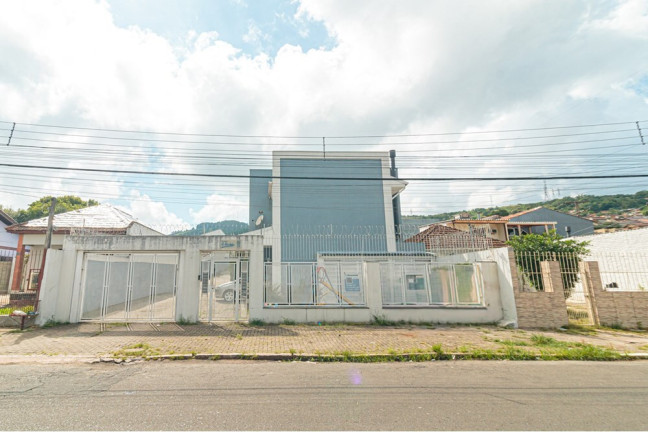 Imagem Casa com 2 Quartos à Venda, 78 m² em Jardim Carvalho - Porto Alegre Imagem Casa com 2 Quartos à Venda, 78 m² em Jardim Carvalho - Porto Alegre
