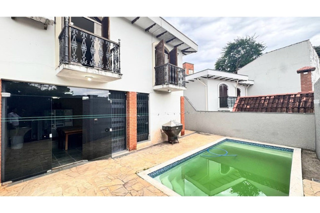 Imagem Casa com 5 Quartos à Venda, 303 m² em Jardim Virginia Bianca - São Paulo Imagem Casa com 5 Quartos à Venda, 303 m² em Jardim Virginia Bianca - São Paulo