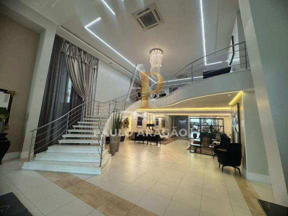 Imagem Apartamento com 3 Quartos à Venda, 128 m² em Centro - Balneário Camboriú Imagem Apartamento com 3 Quartos à Venda, 128 m² em Centro - Balneário Camboriú