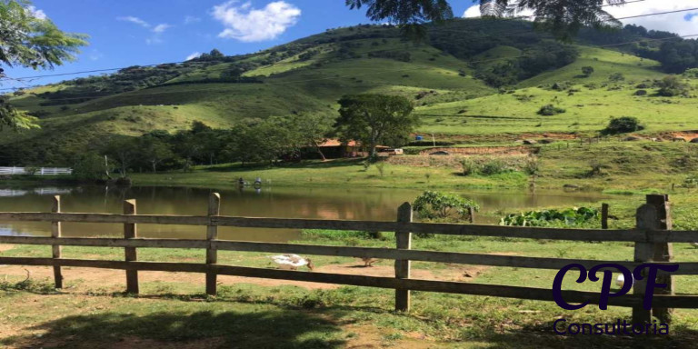 Imagem Imóvel com 3 Quartos à Venda, 5 m² em Centro - Ouro Fino Imagem Imóvel com 3 Quartos à Venda, 5 m² em Centro - Ouro Fino