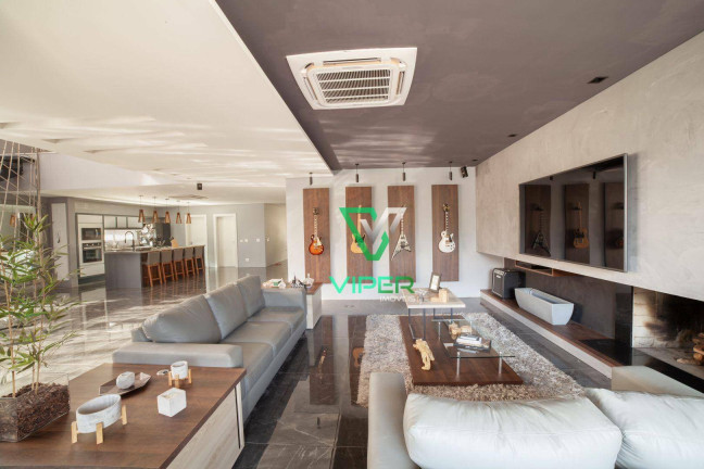 Imagem Sobrado com 4 Quartos à Venda, 615 m² em Campo Comprido - Curitiba Imagem Sobrado com 4 Quartos à Venda, 615 m² em Campo Comprido - Curitiba