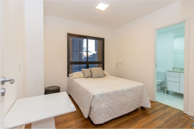 Imagem Apartamento com 2 Quartos à Venda, 106 m² em Jardim Das Acácias - São Paulo