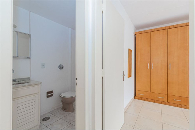 Imagem Apartamento com 2 Quartos à Venda, 78 m² em Centro Histórico - Porto Alegre Imagem Apartamento com 2 Quartos à Venda, 78 m² em Centro Histórico - Porto Alegre