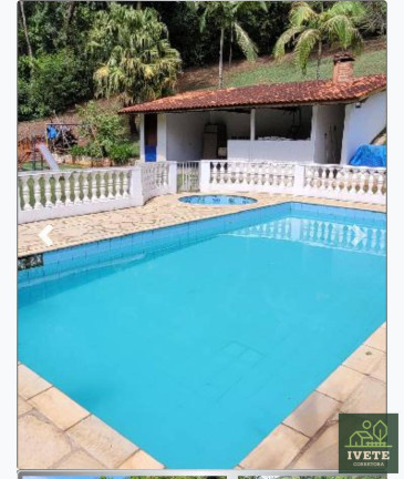 Imagem Casa com 3 Quartos à Venda, 350 m² em Serra Negra Imagem Casa com 3 Quartos à Venda, 350 m² em Serra Negra