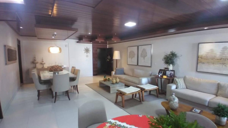 Imagem Apartamento com 3 Quartos à Venda, 200 m² Imagem Apartamento com 3 Quartos à Venda, 200 m²