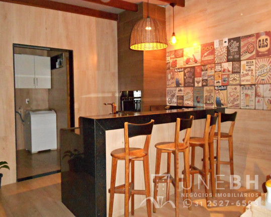 Casa com 4 Quartos à Venda, 189 m² em Heliópolis - Belo Horizonte