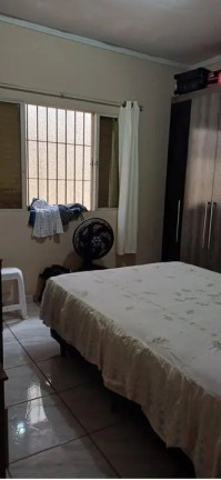 Imagem Imóvel com 3 Quartos à Venda, 114 m² em Maracanã - Praia Grande Imagem Imóvel com 3 Quartos à Venda, 114 m² em Maracanã - Praia Grande