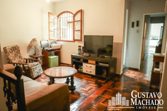 Imagem Casa com 4 Quartos à Venda, 260 m² em Vila Santa Cecília - Volta Redonda