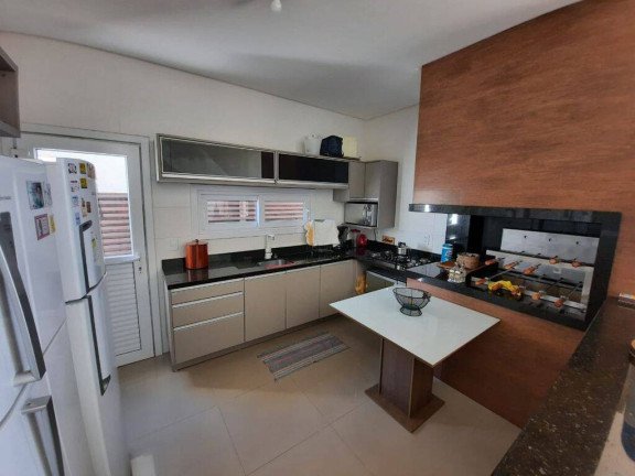 Imagem Casa com 4 Quartos à Venda, 300 m² em Centro - Xangri-lá Imagem Casa com 4 Quartos à Venda, 300 m² em Centro - Xangri-lá