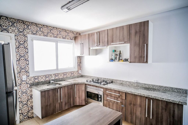 Imagem Casa com 2 Quartos à Venda, 100 m² em Jardim Itu - Porto Alegre Imagem Casa com 2 Quartos à Venda, 100 m² em Jardim Itu - Porto Alegre