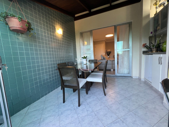 Imagem Imóvel com 3 Quartos à Venda, 173 m² em América - Joinville