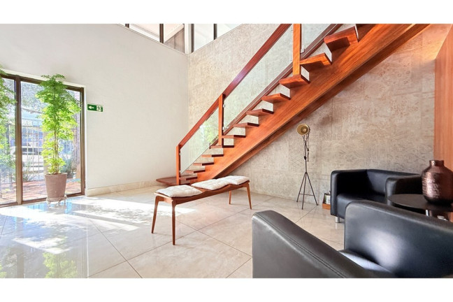Imagem Imóvel com 2 Quartos à Venda, 70 m² em Menino Deus - Porto Alegre Imagem Imóvel com 2 Quartos à Venda, 70 m² em Menino Deus - Porto Alegre