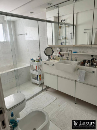Imagem Apartamento com 2 Quartos à Venda, 212 m² em Vila Nova Conceição - São Paulo Imagem Apartamento com 2 Quartos à Venda, 212 m² em Vila Nova Conceição - São Paulo