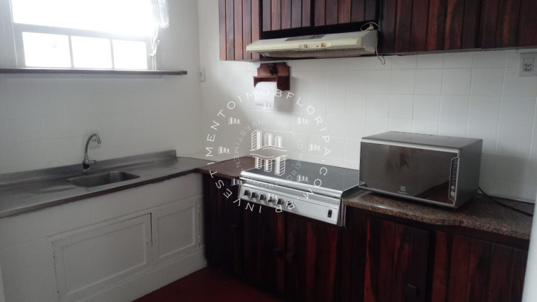 Imagem Sobrado com 3 Quartos à Venda, 102 m² em Centro - Florianópolis Imagem Sobrado com 3 Quartos à Venda, 102 m² em Centro - Florianópolis