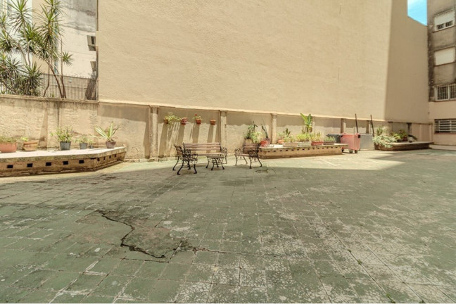 Imagem Imóvel com 3 Quartos à Venda, 147 m² em Moinhos De Vento - Porto Alegre Imagem Imóvel com 3 Quartos à Venda, 147 m² em Moinhos De Vento - Porto Alegre