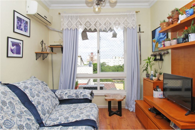 Imagem Imóvel com 2 Quartos à Venda, em Tristeza - Porto Alegre Imagem Imóvel com 2 Quartos à Venda, em Tristeza - Porto Alegre